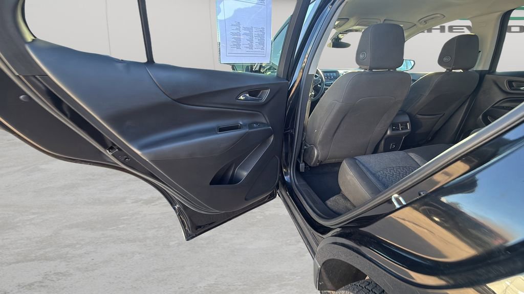 Used 2023 Chevrolet Equinox LT AWD/4WD image 48