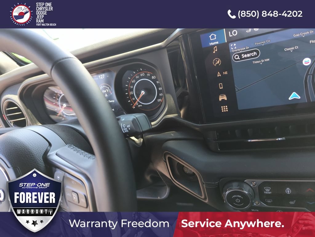 Used 2025 Jeep Wrangler Unlimited Rubicon w/ Convenience Group AWD/4WD image 23