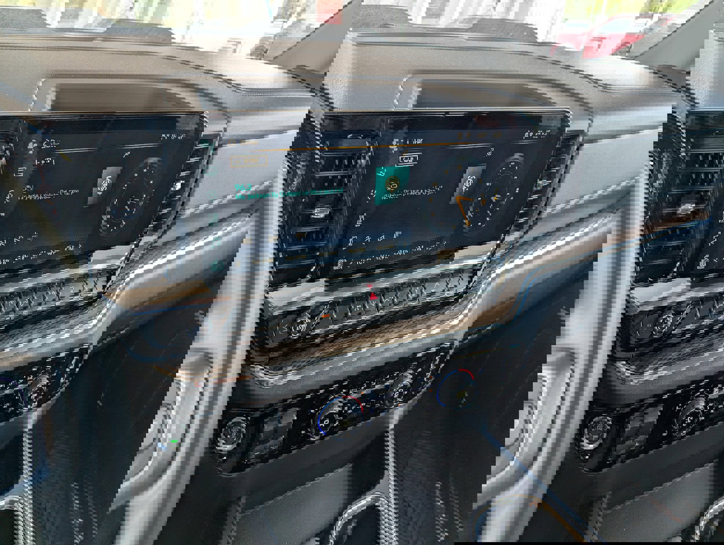 Used 2024 Chevrolet Silverado 1500 LT Trail Boss w/ Convenience Package II image 32