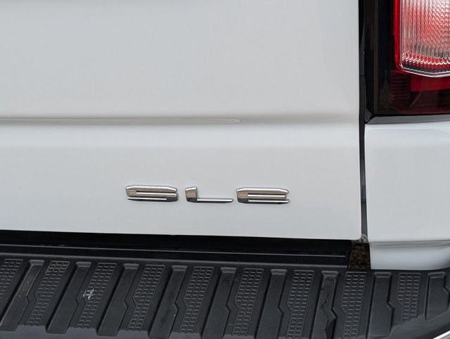 Used 2022 GMC Sierra 1500 SLE image 7