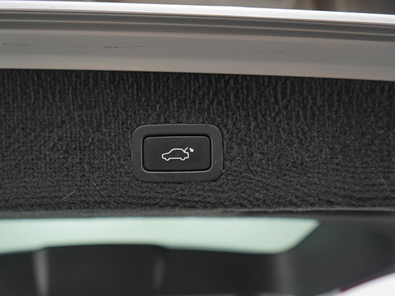 Used 2016 Volvo XC70 T5 Premier w/ Protection Package image 18