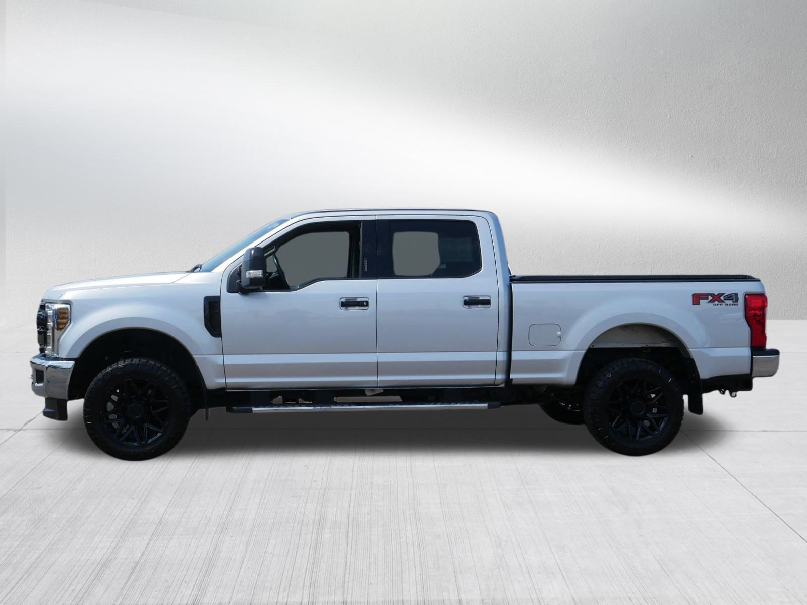 Used 2019 Ford F250 Lariat w/ Lariat Ultimate Package AWD/4WD image 4