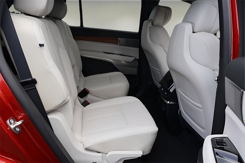 New 2026 Cadillac Vistiq Luxury image 22