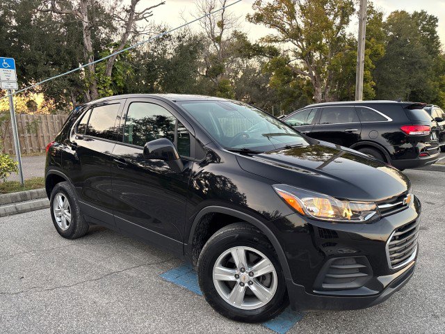 Used 2020 Chevrolet Trax LS w/ Tint and Cruise Package image 5