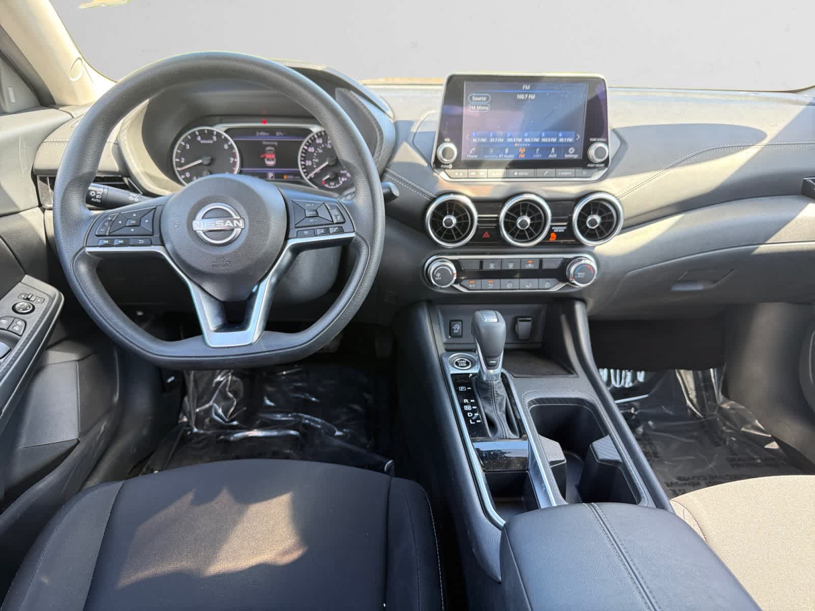 Used 2025 Nissan Sentra SV FWD image 10