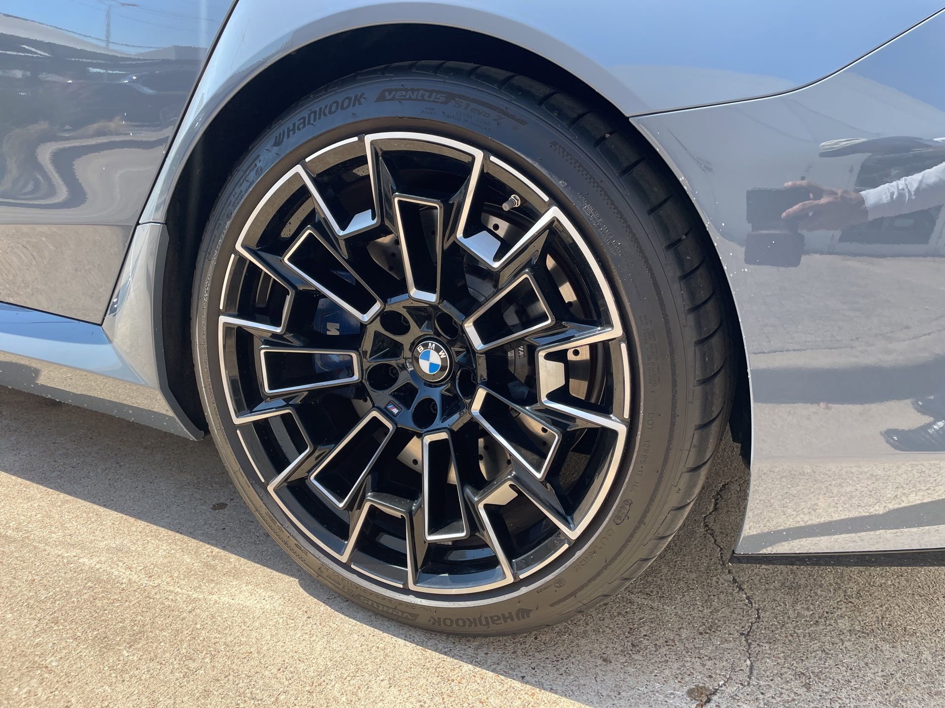 Certified 2026 BMW M5 w/ Executive Package image 8