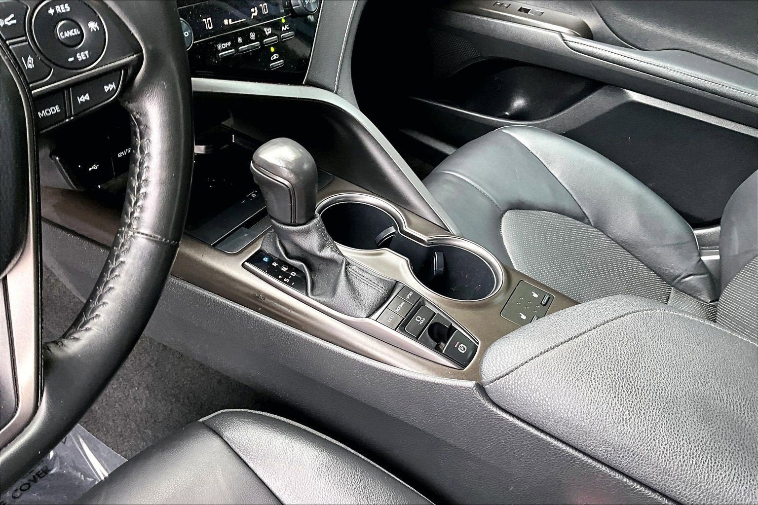 Used 2023 Toyota Camry XSE w/ Cold Weather Package FWD image 16