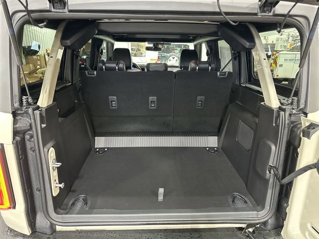 Used 2025 Ford Bronco Outer Banks AWD/4WD image 24