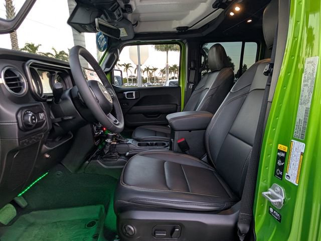 Used 2025 Jeep Gladiator Sport image 6