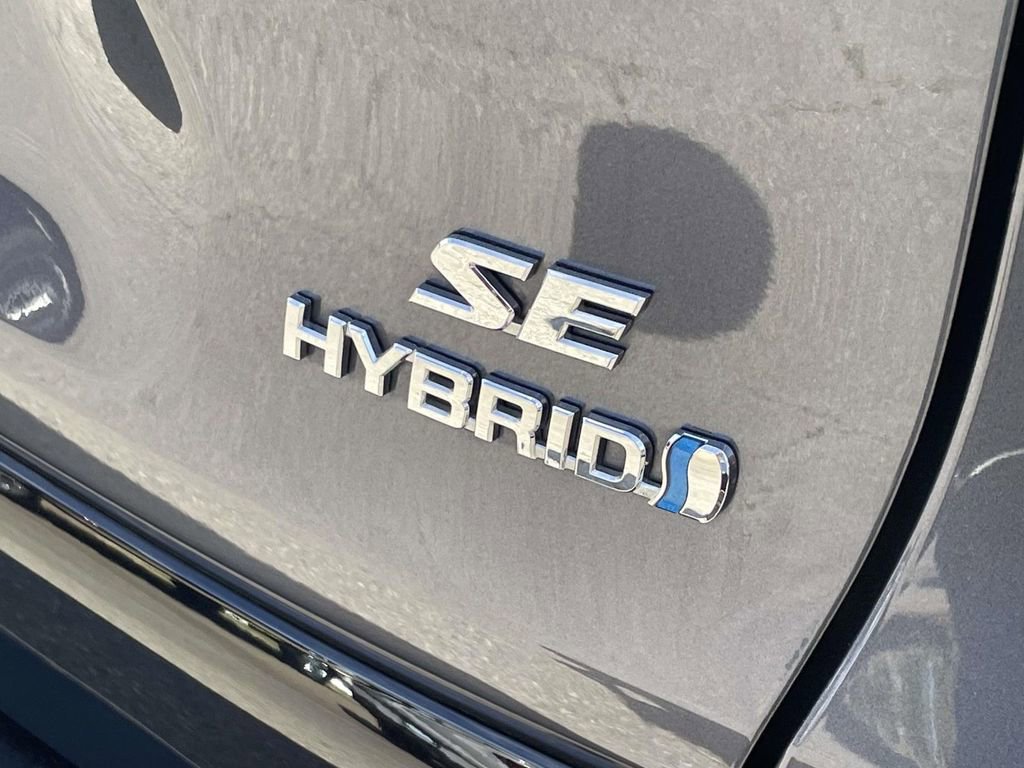 Used 2023 Toyota RAV4 SE w/ SE Grade Weather Package image 8