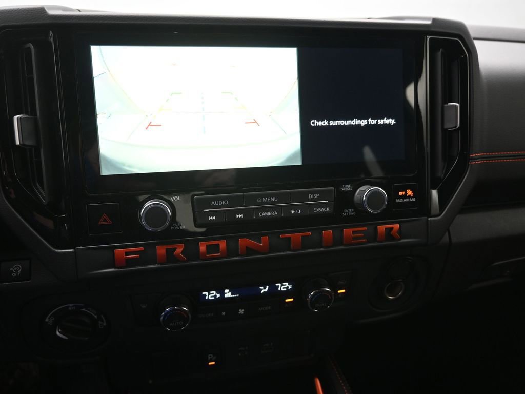 Used 2025 Nissan Frontier PRO-4X AWD/4WD image 28