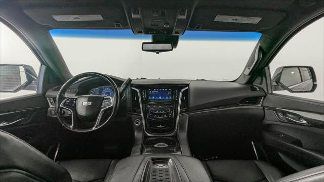 Used 2017 Cadillac Escalade ESV Platinum AWD/4WD image 22