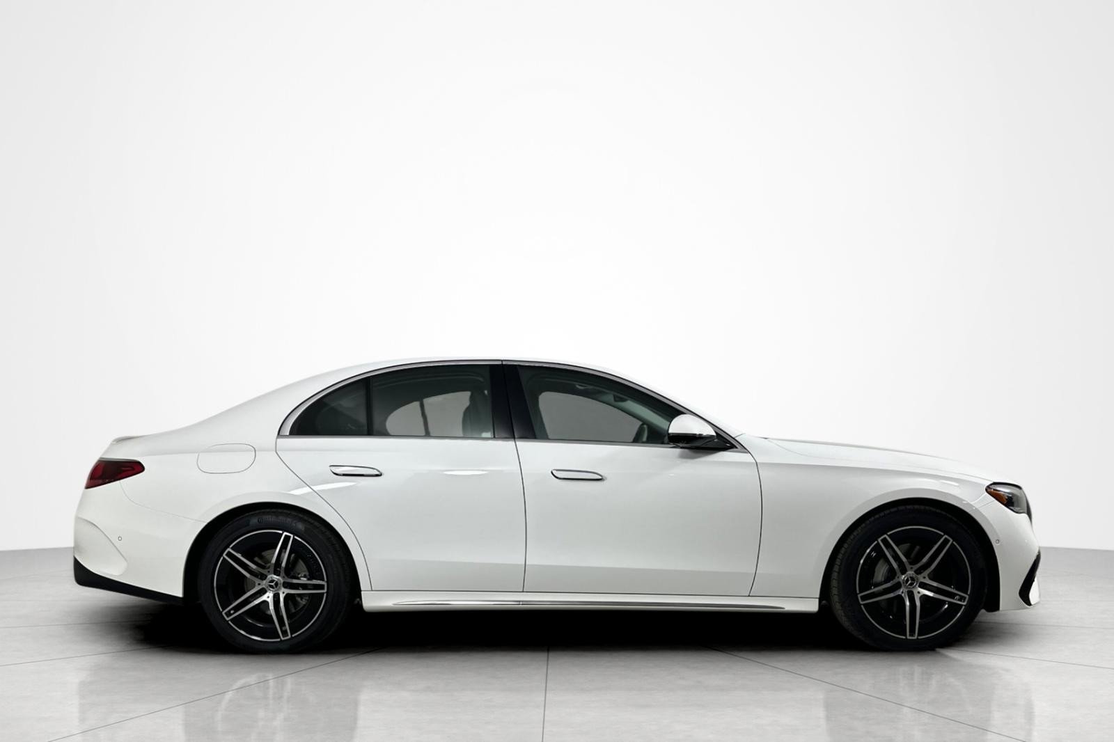 Used 2025 Mercedes-Benz E 350 Sedan image 6