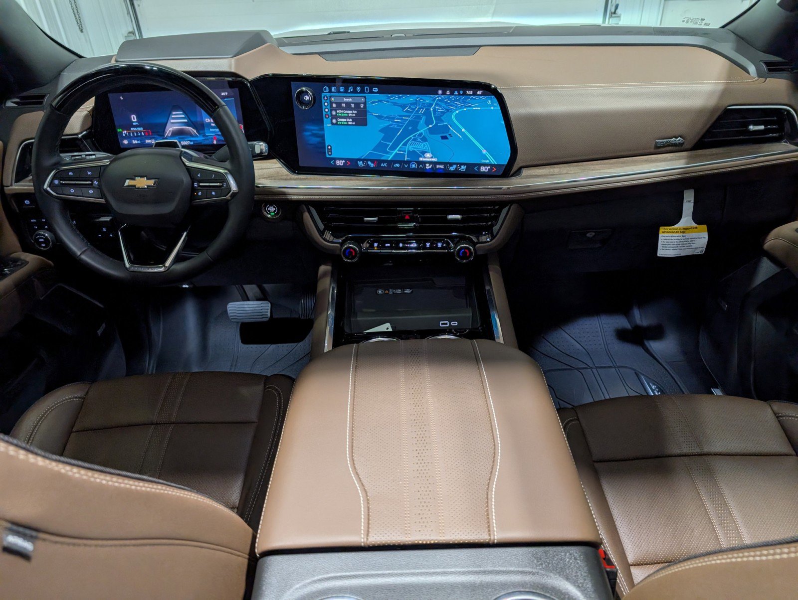 Used 2025 Chevrolet Suburban High Country image 13