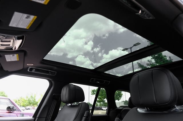 New 2026 Land Rover Range Rover SE AWD/4WD image 5