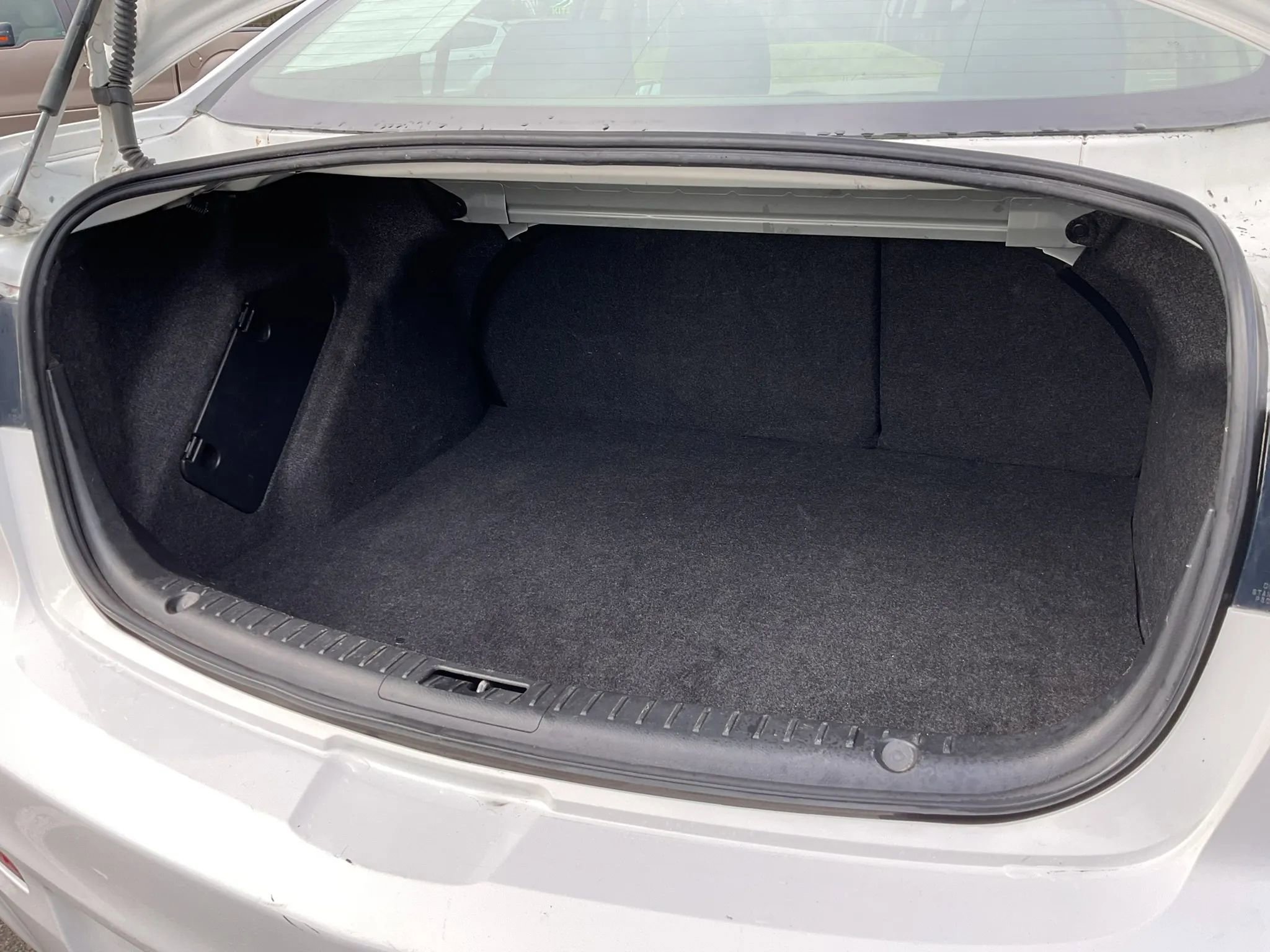 Used 2012 MAZDA MAZDA3 i Sport image 11