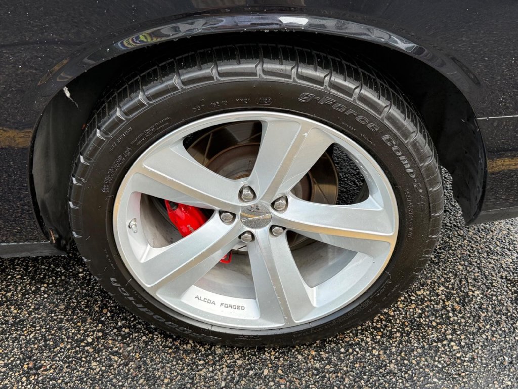 Used 2011 Dodge Challenger SRT8 RWD image 7