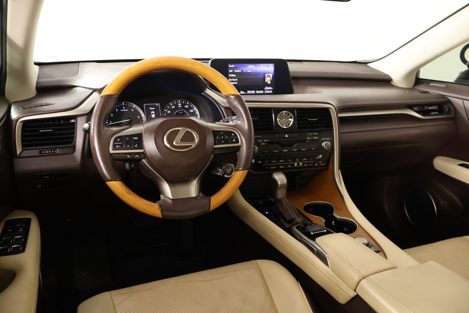 Used 2016 Lexus RX 350 FWD w/ Premium Package image 2