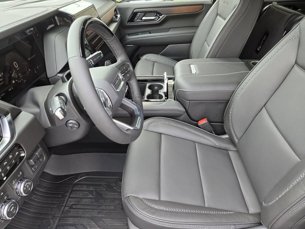 New 2026 GMC Yukon XL Denali w/ Denali Reserve Package AWD/4WD image 8