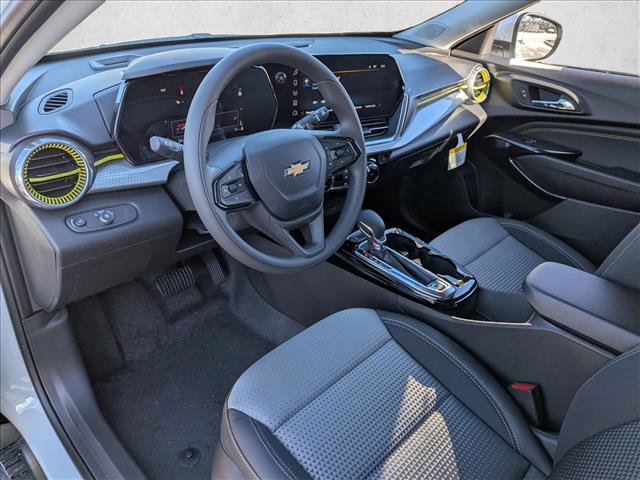 New 2026 Chevrolet Trax LT w/ Sunroof Package image 3