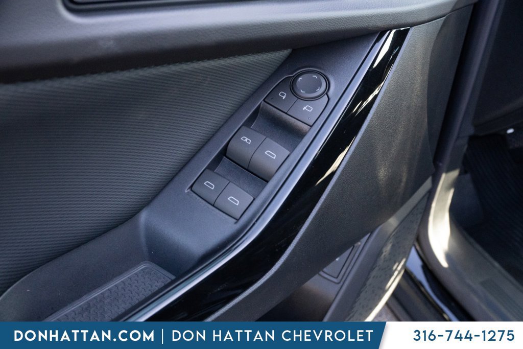 New 2027 Chevrolet Equinox LT w/ Convenience Package II FWD image 10