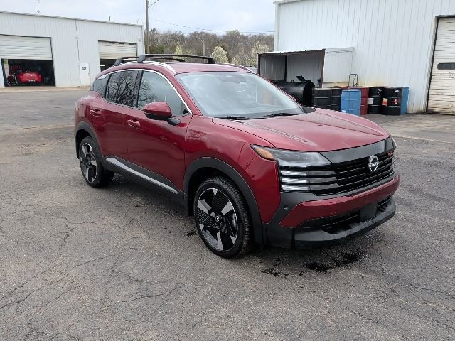 Used 2025 Nissan Kicks SR image 7