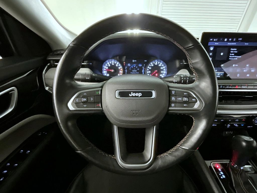 Used 2022 Jeep Compass Limited AWD/4WD image 11