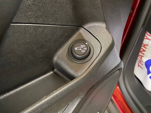 Used 2020 GMC Terrain SLT w/ Preferred Package image 33