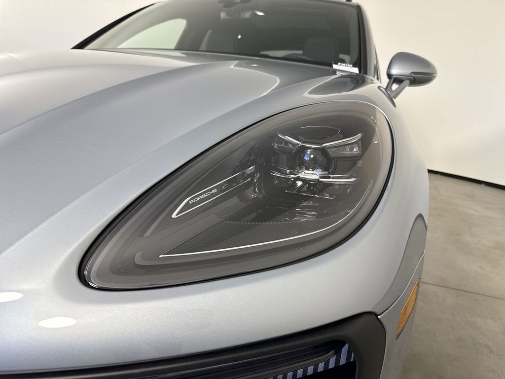 New 2026 Porsche Macan S AWD/4WD image 11