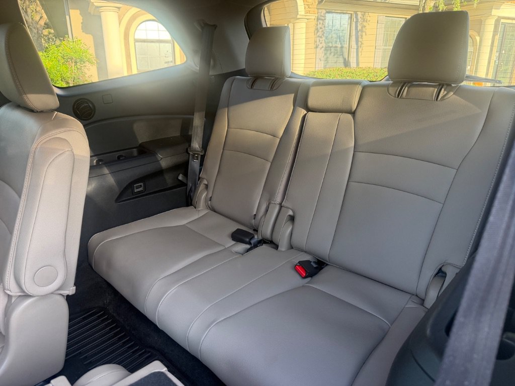 Used 2022 Honda Pilot Touring image 17