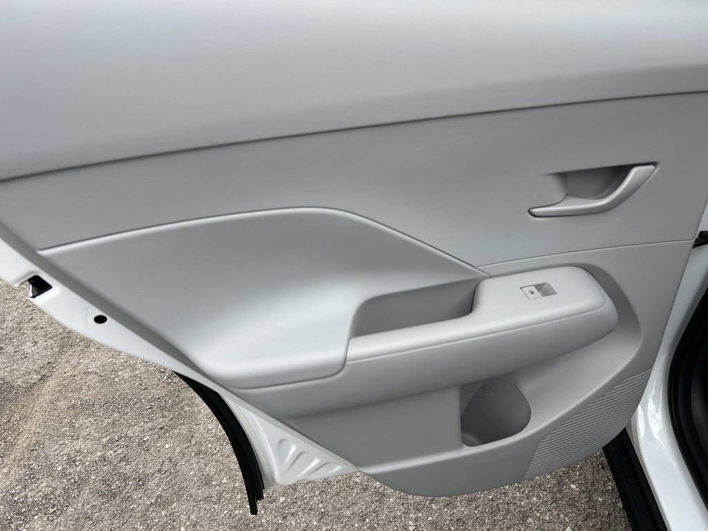 New 2026 Hyundai Kona SEL Sport FWD image 19