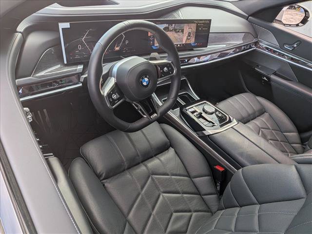 Used 2024 BMW 760i xDrive w/ Premium Package 2 AWD/4WD image 10