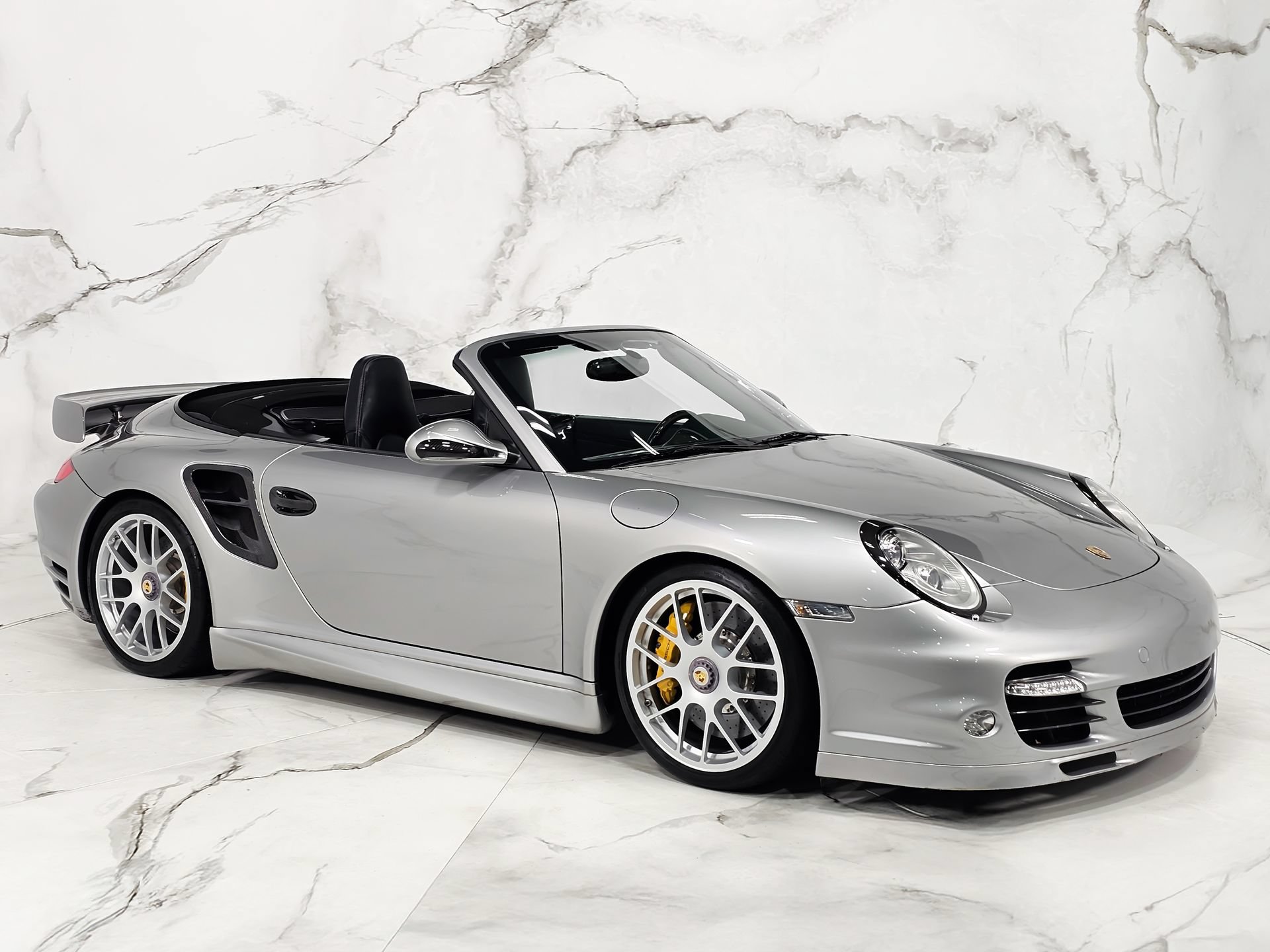 Used 2011 Porsche 911 Turbo S AWD/4WD image 5