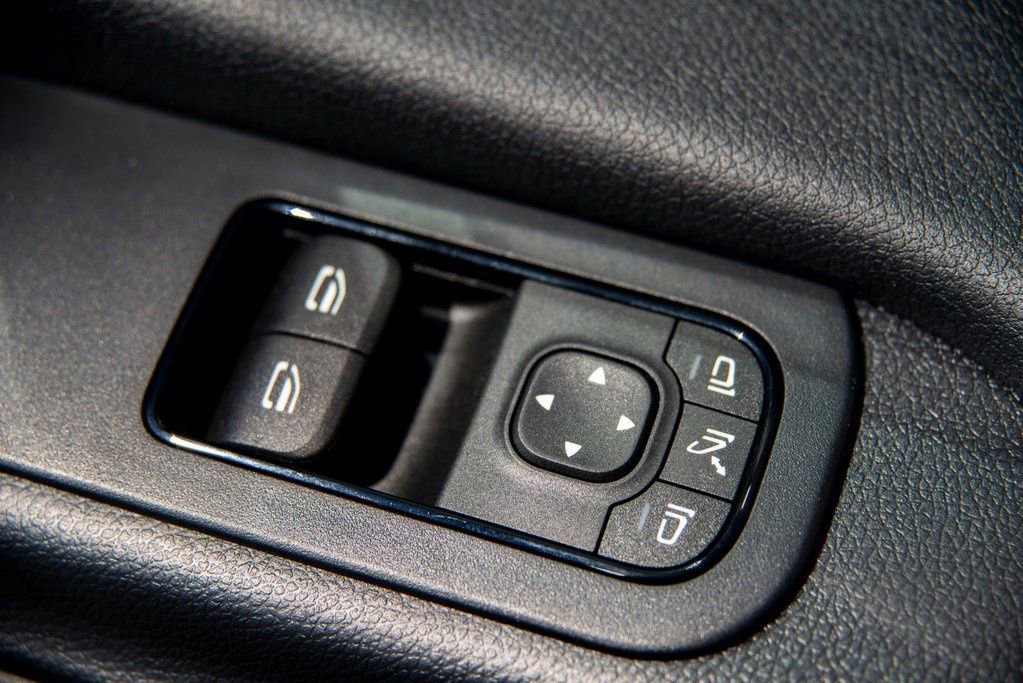 Used 2024 Mercedes-Benz Sprinter 144 Cargo image 26