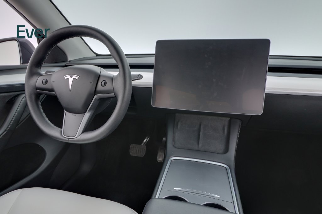 Used 2023 Tesla Model Y Long Range AWD/4WD image 25