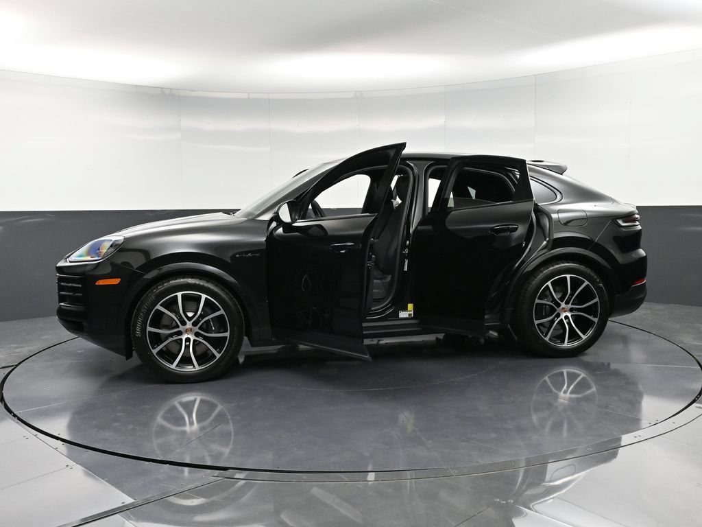 New 2026 Porsche Cayenne E-Hybrid Coupe AWD/4WD image 38