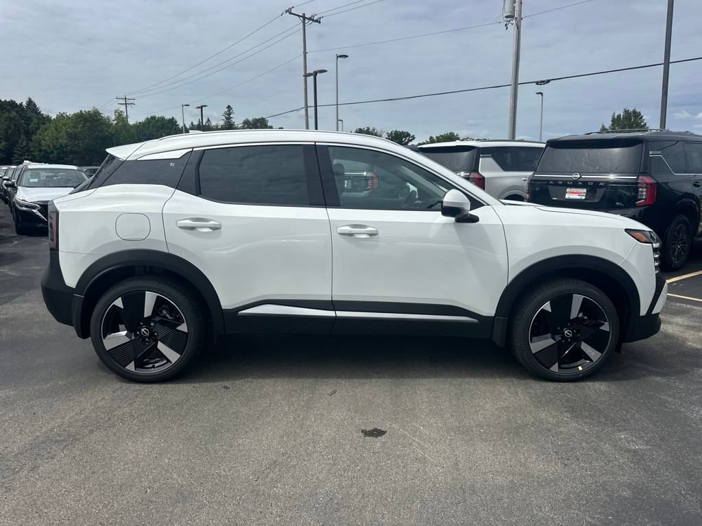 New 2025 Nissan Kicks SR w/ SR Premium Package image 6