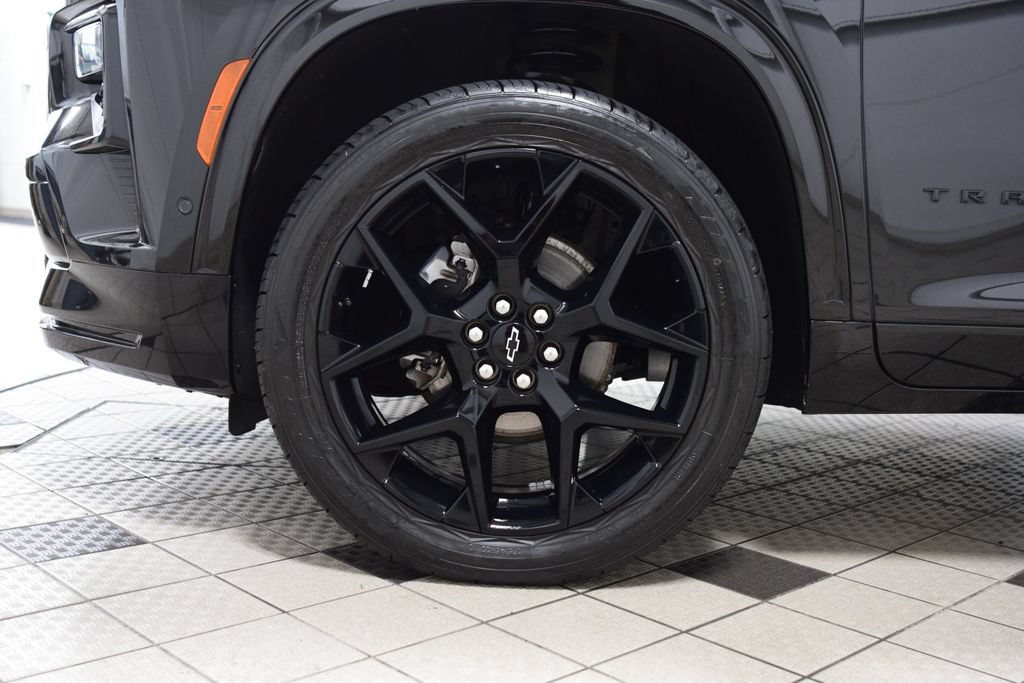 Used 2024 Chevrolet Traverse RS w/ LPO, Floor Liner Package AWD/4WD image 30