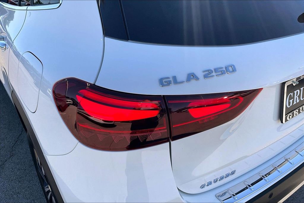 Used 2025 Mercedes-Benz GLA 250 image 41