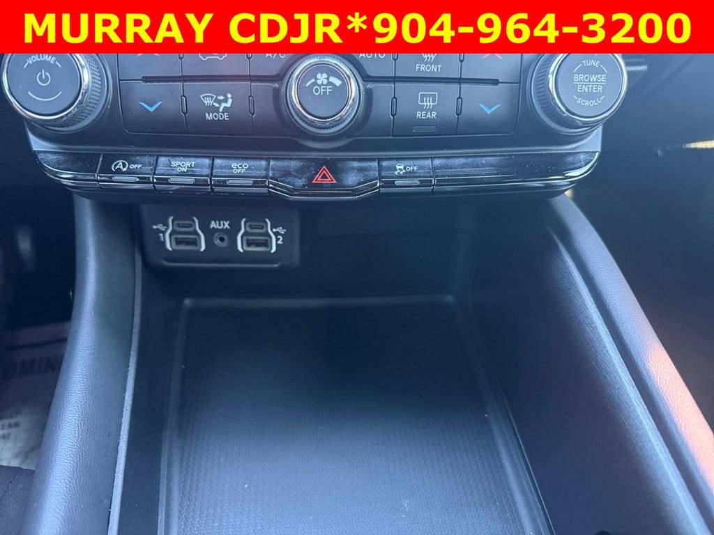 Certified 2024 Dodge Durango SXT w/ 3rd Row Seating Group image 26