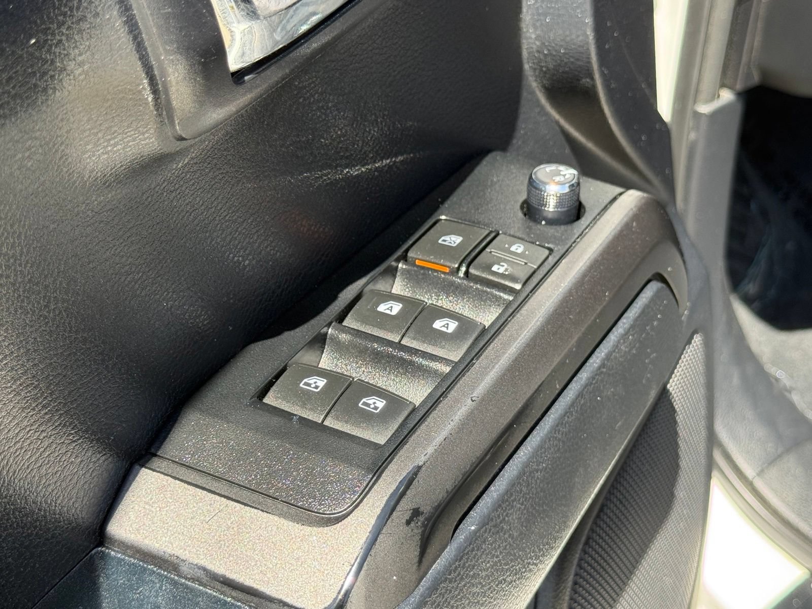 Used 2017 Toyota Tacoma TRD Sport w/ Tow Package RWD image 19