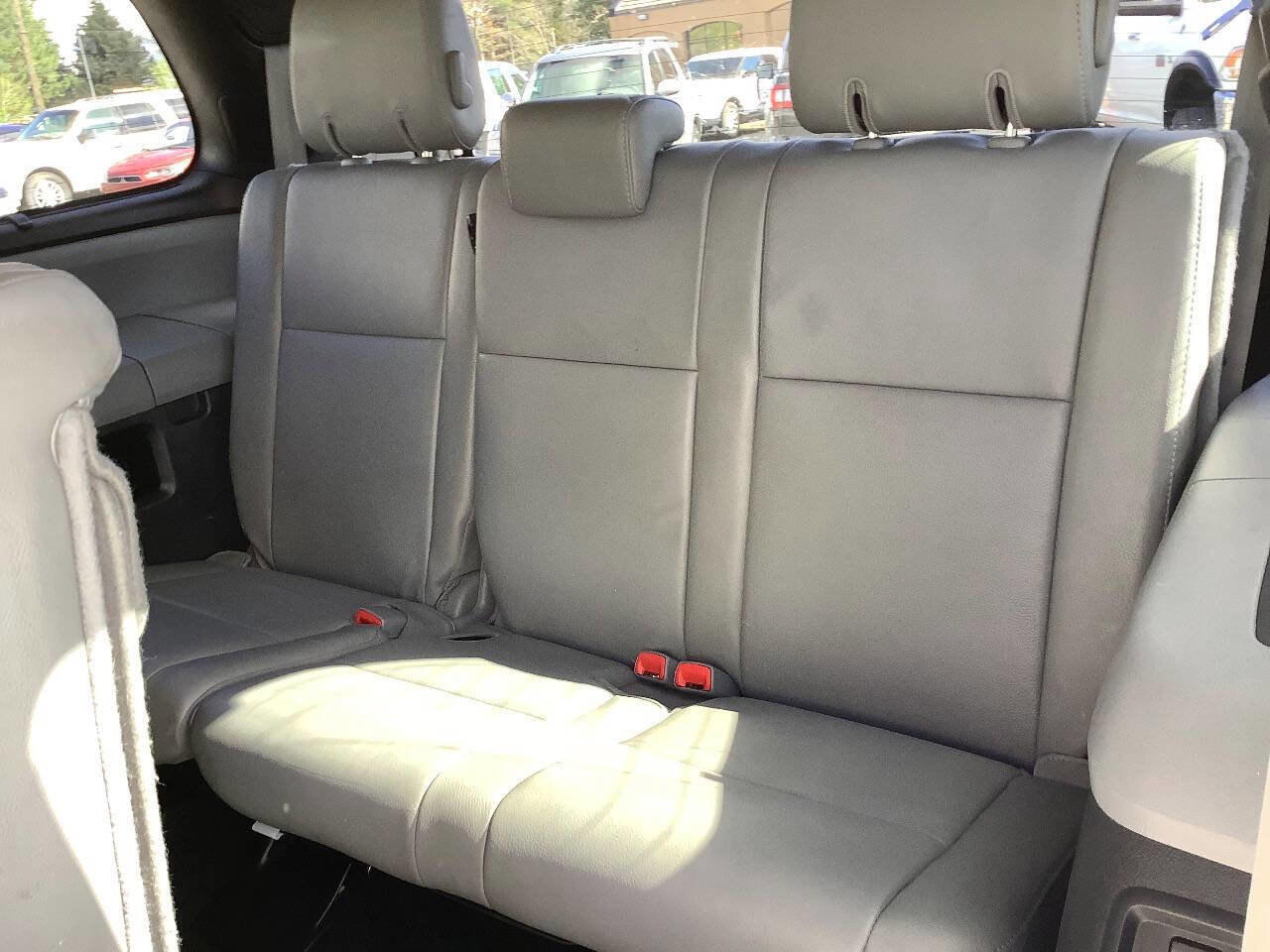 Used 2015 Toyota Sequoia Limited AWD/4WD image 34
