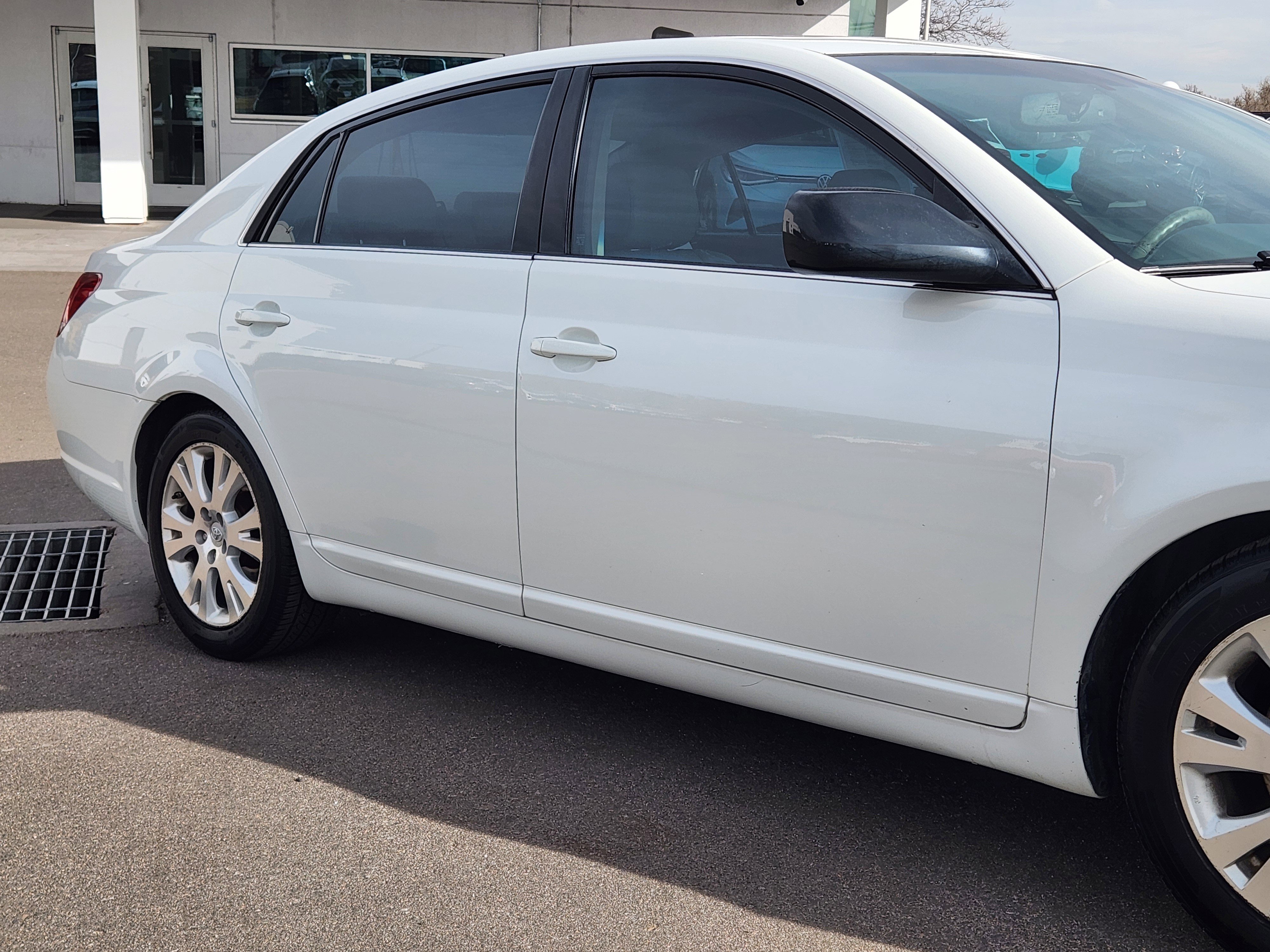 Used 2008 Toyota Avalon XLS FWD image 8