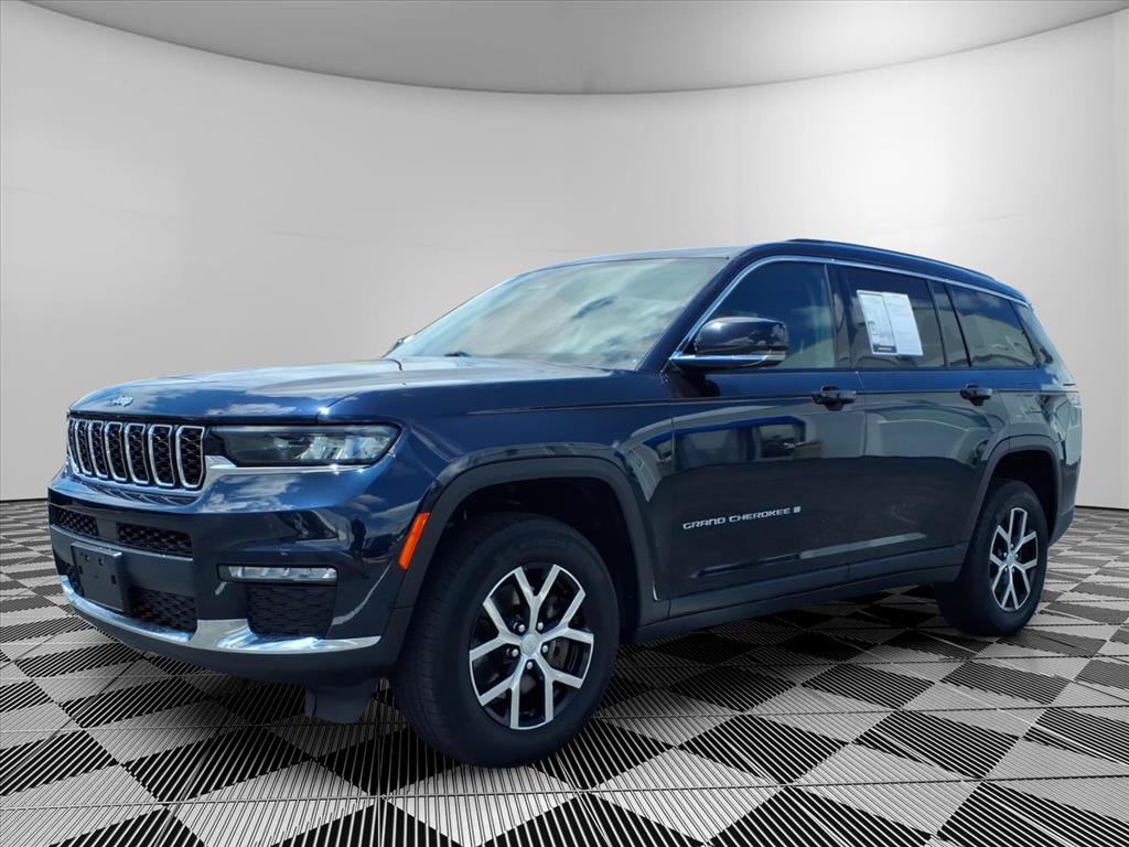 Used 2023 Jeep Grand Cherokee L Limited AWD/4WD image 26