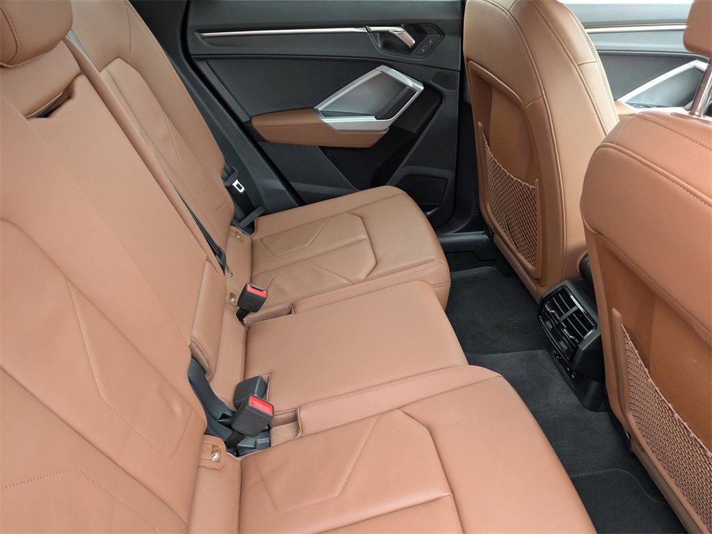 Used 2022 Audi Q3 2.0T Premium image 34