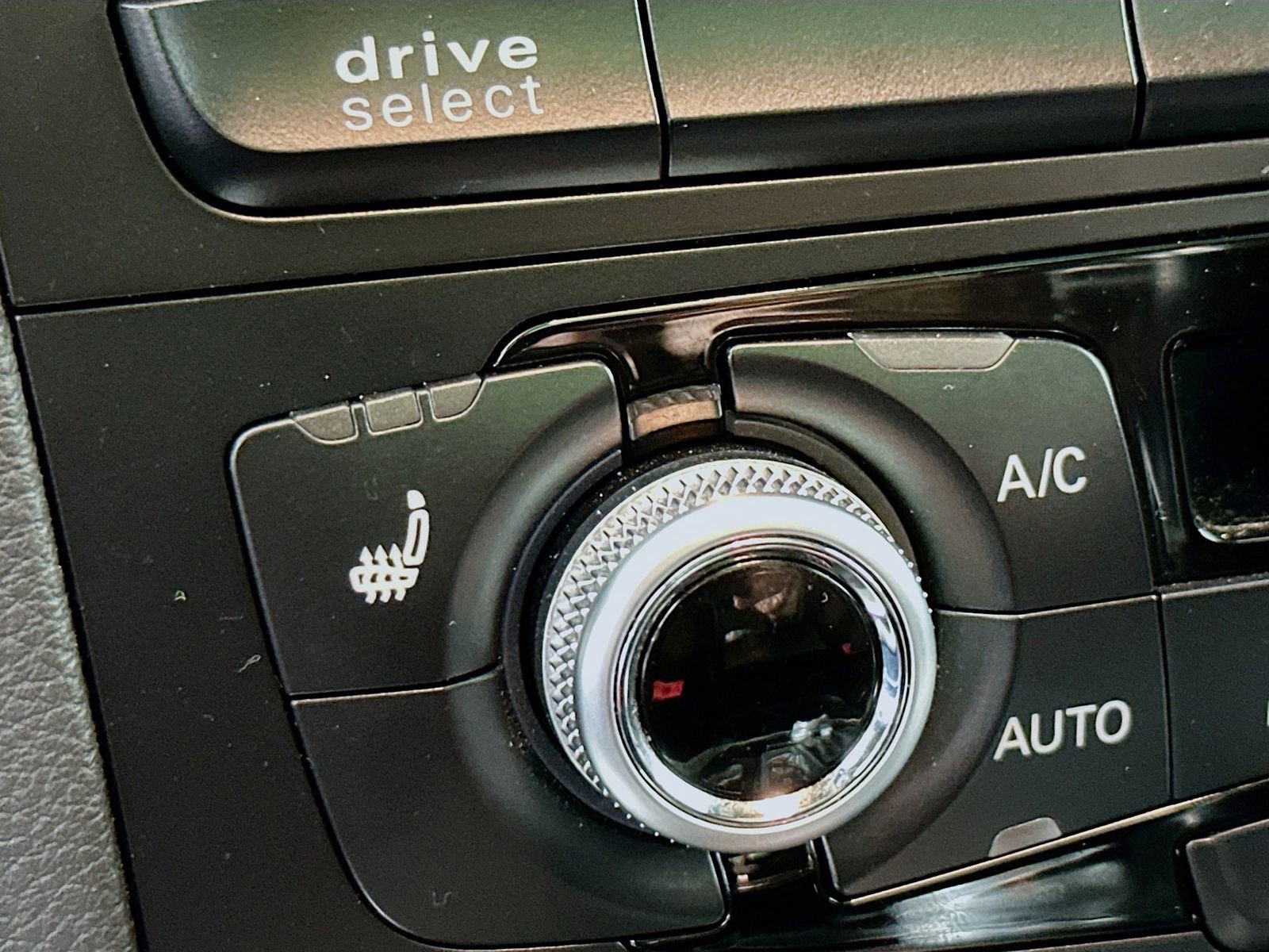 Used 2017 Audi Q5 2.0T Premium Plus w/ Technology Package AWD/4WD image 21