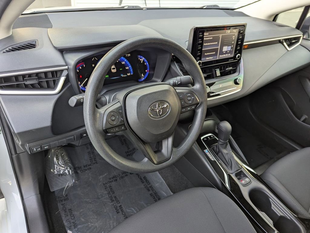 Used 2022 Toyota Corolla LE image 9