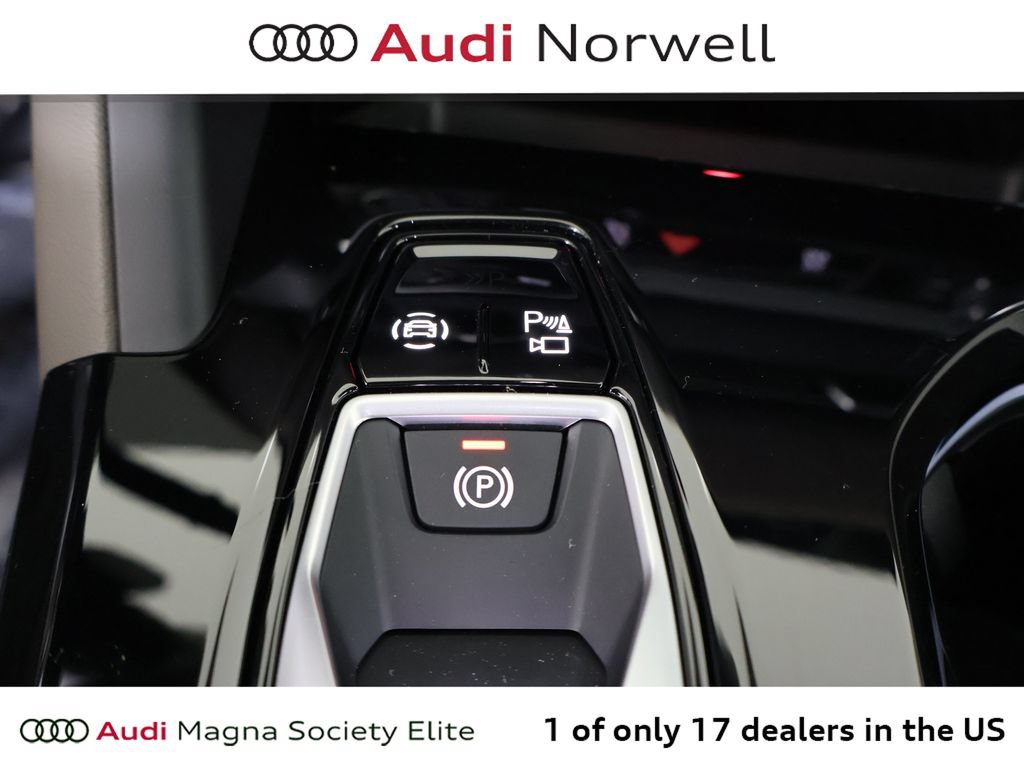 Used 2025 Audi Q5 Premium Plus AWD/4WD image 5