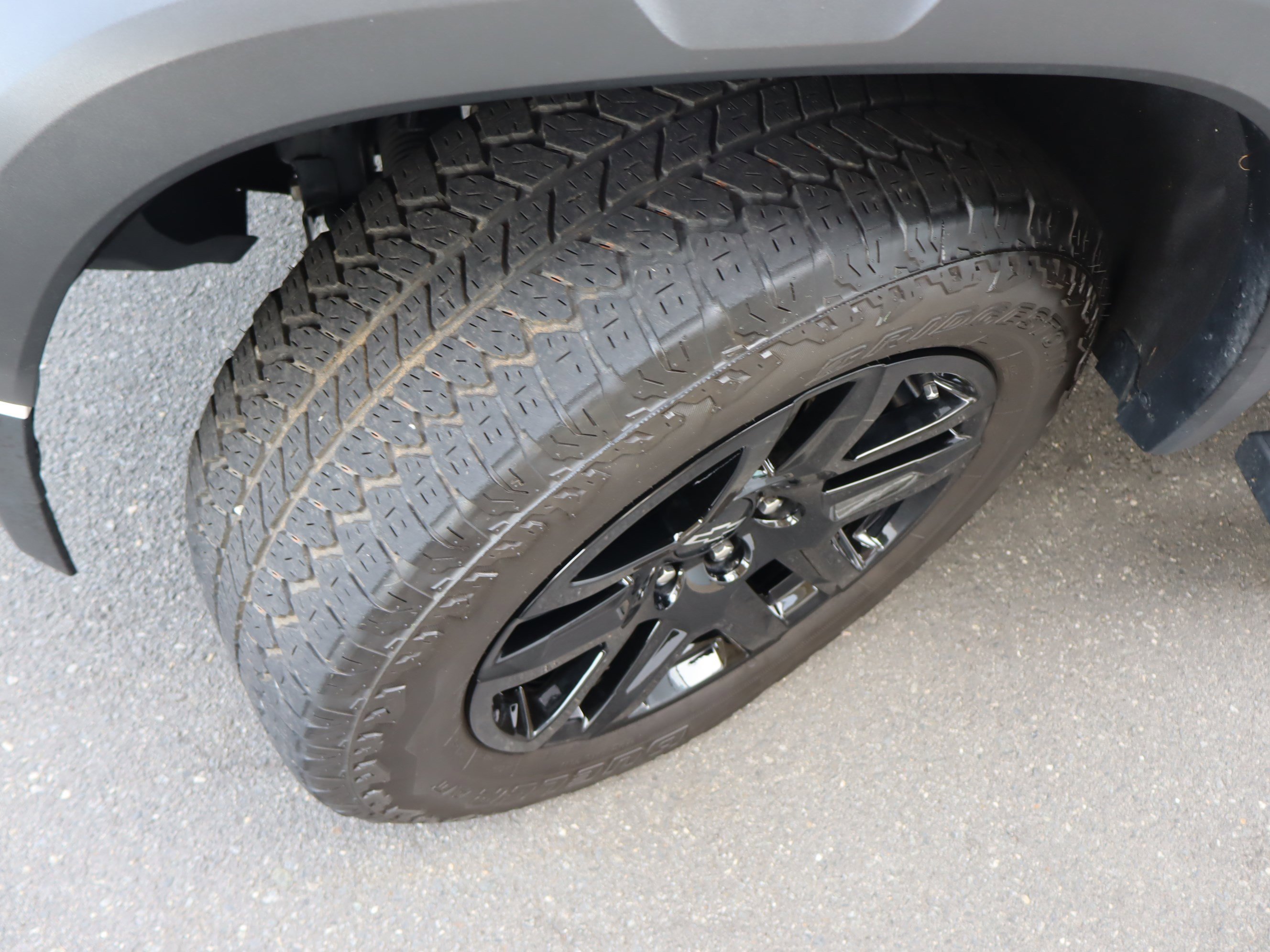 Certified 2023 Chevrolet Colorado Trail Boss w/ Technology Package image 40