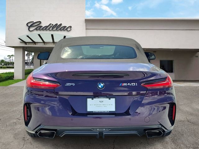 Used 2025 BMW Z4 M40i w/ Premium Package RWD image 4